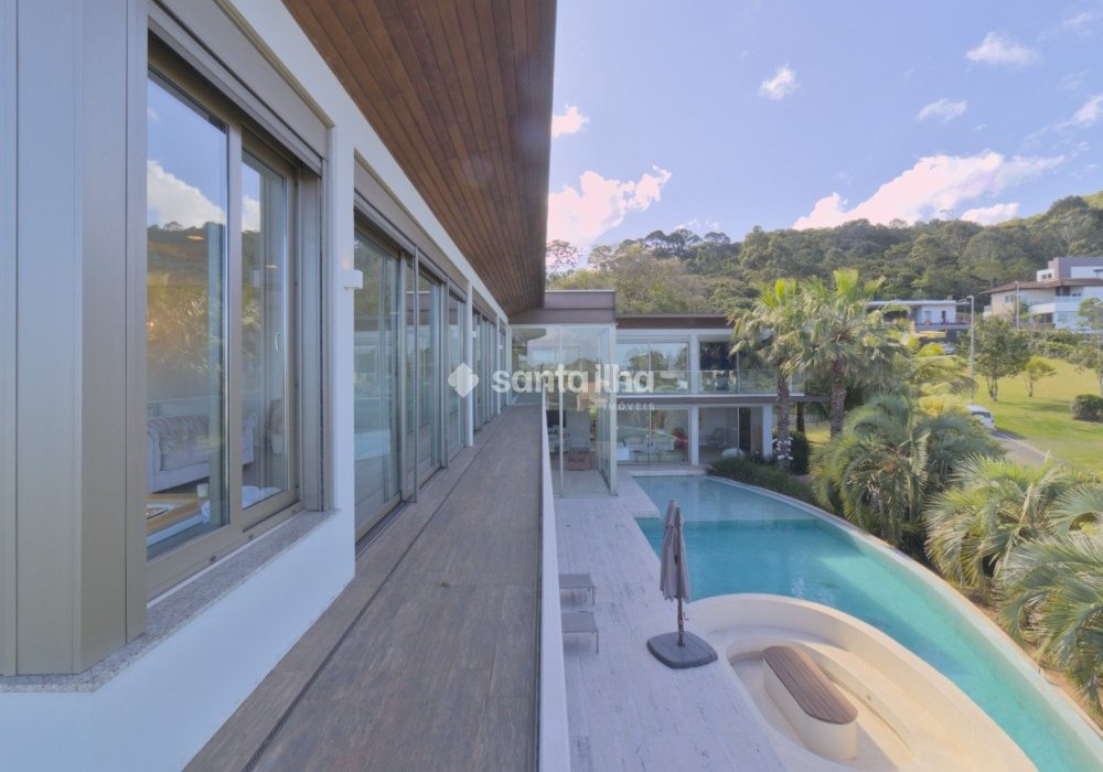 Casa em Condomínio para alugar ou comprar com 1.350m², 6 quartos, 6 suítes, 6 vagas no bairro Campeche em Florianópolis - Foto 1