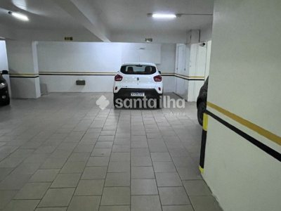 Apartamento à venda com 106m², 3 quartos, 1 suíte, 2 vagas no bairro Centro em Florianópolis - Foto 31
