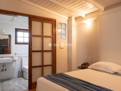 Casa à venda com 189m², 3 quartos, 1 suíte, 1 vaga no bairro Campeche em Florianópolis - Foto 28