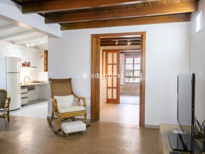 Casa à venda com 189m², 3 quartos, 1 suíte, 1 vaga no bairro Campeche em Florianópolis - Foto 36