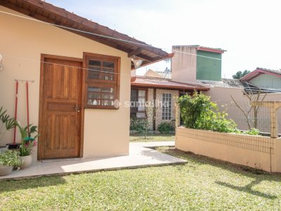 Casa à venda com 189m², 3 quartos, 1 suíte, 1 vaga no bairro Campeche em Florianópolis - Foto 46