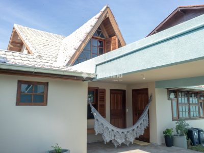 Casa à venda com 189m², 3 quartos, 1 suíte, 1 vaga no bairro Campeche em Florianópolis - Foto 2