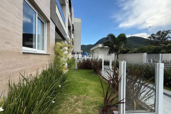Apartamento à venda com 98m², 2 quartos, 1 suíte, 1 vaga no bairro Ribeirão da Ilha em Florianópolis