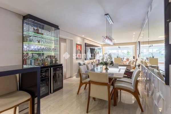 Apartamento à venda com 209m², 3 quartos, 1 suíte, 2 vagas no bairro Agronômica em Florianópolis