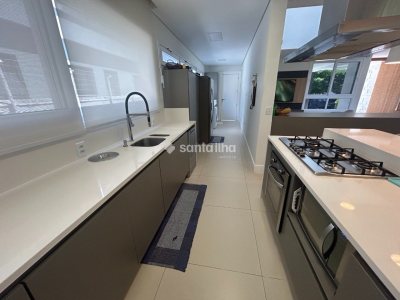 Casa em Condomínio para alugar ou comprar com 417m², 5 quartos, 4 suítes, 2 vagas no bairro Rio Tavares em Florianópolis - Foto 6