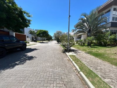 Casa em Condomínio para alugar ou comprar com 417m², 5 quartos, 4 suítes, 2 vagas no bairro Rio Tavares em Florianópolis - Foto 40