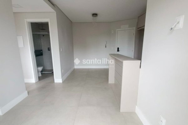 Apartamento à venda com 58m², 2 quartos, 1 suíte, 1 vaga no bairro Ribeirão da Ilha em Florianópolis