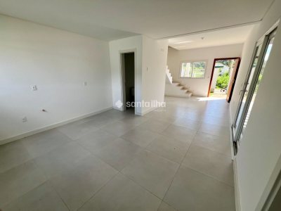 Casa à venda com 112m², 3 quartos, 1 suíte, 2 vagas no bairro Rio Tavares em Florianópolis - Foto 4