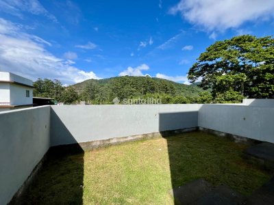 Casa à venda com 112m², 3 quartos, 1 suíte, 2 vagas no bairro Rio Tavares em Florianópolis - Foto 3