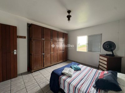 Casa à venda com 250m², 3 quartos, 1 suíte, 2 vagas no bairro Campeche em Florianópolis - Foto 34