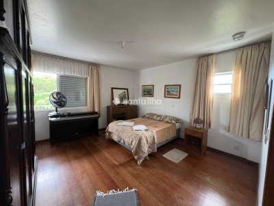 Casa à venda com 250m², 3 quartos, 1 suíte, 2 vagas no bairro Campeche em Florianópolis - Foto 38