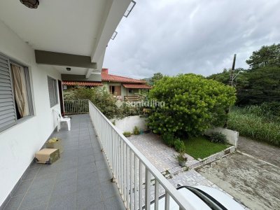 Casa à venda com 250m², 3 quartos, 1 suíte, 2 vagas no bairro Campeche em Florianópolis - Foto 47