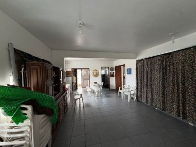Casa à venda com 250m², 3 quartos, 1 suíte, 2 vagas no bairro Campeche em Florianópolis - Foto 21
