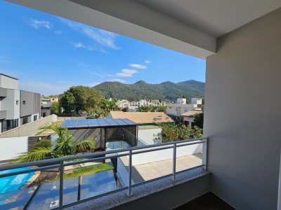 Casa à venda com 264m², 3 quartos, 1 suíte, 3 vagas no bairro Açores em Florianópolis - Foto 32