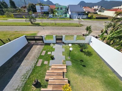 Casa à venda com 264m², 3 quartos, 1 suíte, 3 vagas no bairro Açores em Florianópolis - Foto 4