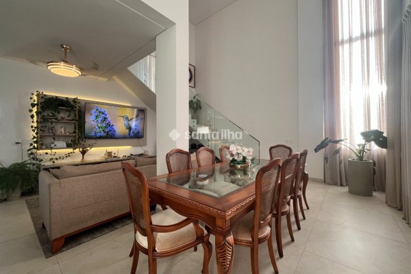 Casa em Condomínio para alugar com 278m², 5 quartos, 4 suítes, 4 vagas no bairro Campeche em Florianopolis