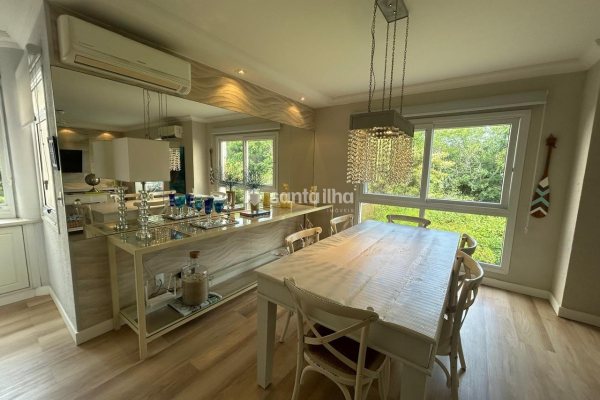 Apartamento para alugar ou comprar com 157m², 3 quartos, 1 suíte, 2 vagas no bairro Lagoa da Conceição em Florianópolis