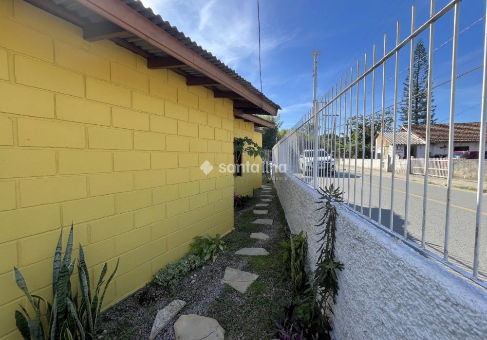 Casa para alugar com 35m², 1 quarto no bairro Campeche em Florianópolis - Foto 1