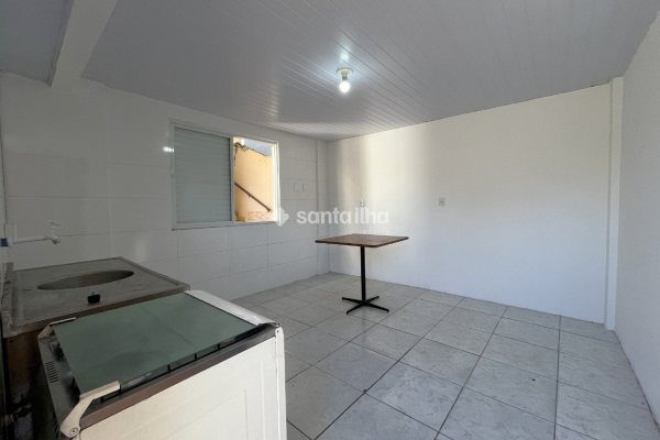 Apartamento para alugar com 30m², 1 quarto no bairro Rio Tavares em Florianópolis
