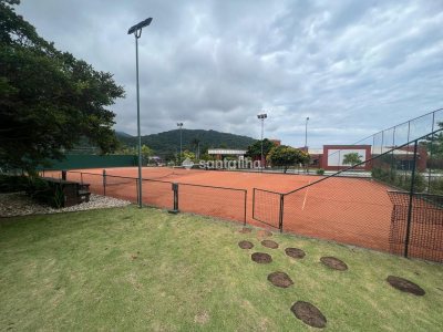 Casa em Condomínio para alugar com 350m², 3 quartos, 3 suítes, 2 vagas no bairro Rio Tavares em Florianópolis - Foto 33