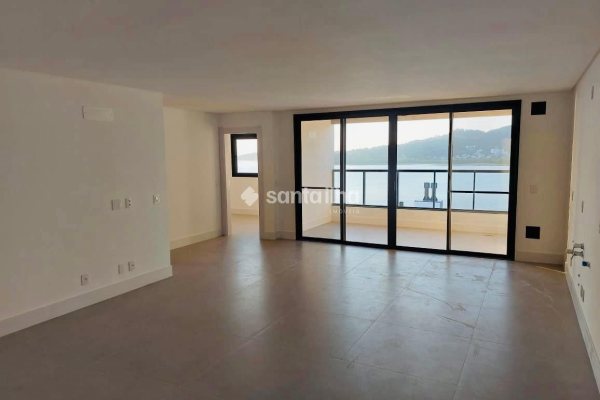 Apartamento à venda com 134m², 3 quartos, 3 suítes, 4 vagas no bairro João Paulo em Florianópolis
