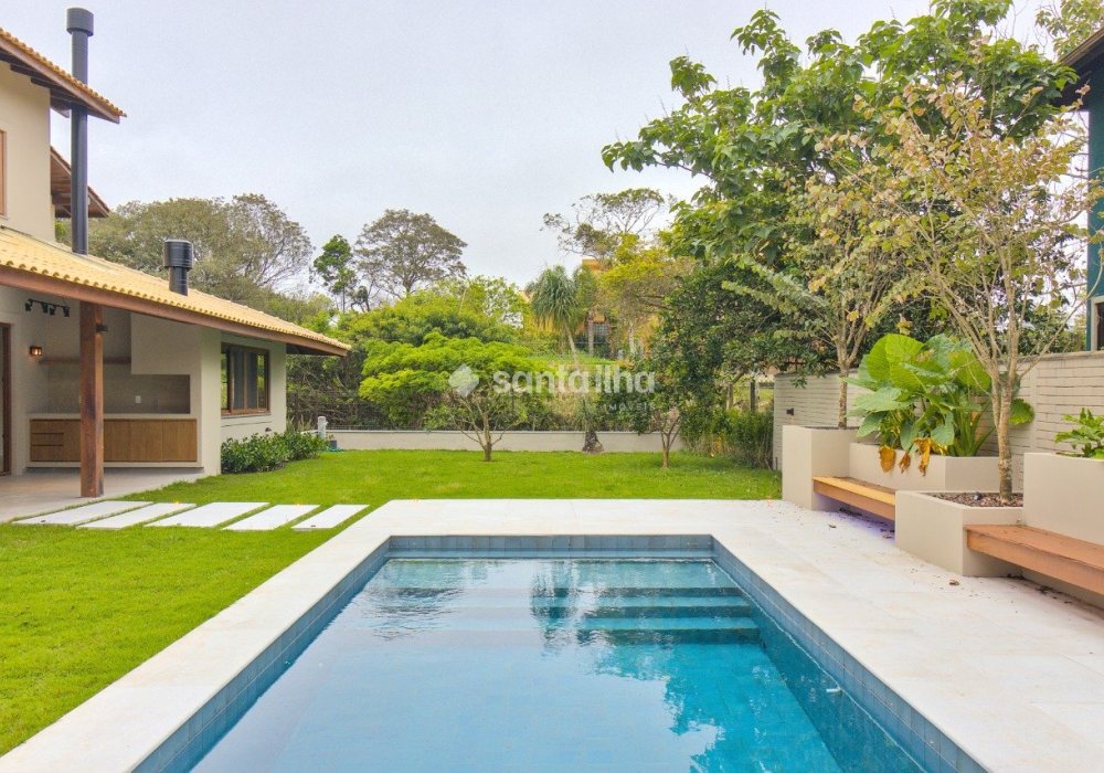 Casa em Condomínio à venda com 350m², 3 quartos, 3 suítes, 2 vagas no bairro Rio Tavares em Florianópolis - Foto 1