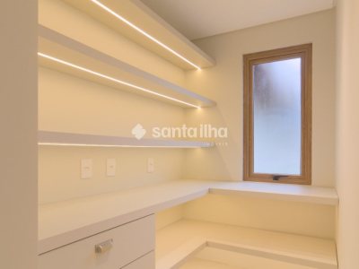 Casa em Condomínio à venda com 350m², 3 quartos, 3 suítes, 2 vagas no bairro Rio Tavares em Florianópolis - Foto 30
