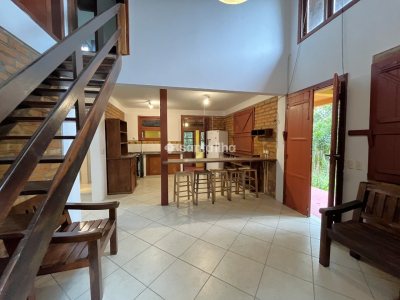 Casa para alugar com 125m², 4 quartos, 1 suíte, 5 vagas no bairro Campeche em Florianópolis - Foto 7