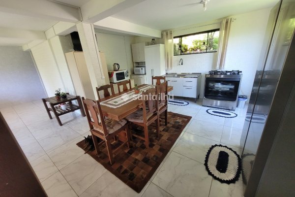 Casa à venda com 200m², 3 quartos, 2 vagas no bairro Ribeirão da Ilha em Florianópolis