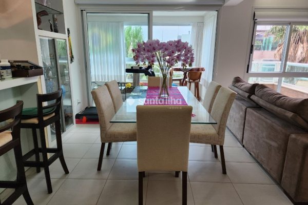 Apartamento à venda com 123m², 2 quartos, 2 suítes, 2 vagas no bairro Novo Campeche em Florianópolis
