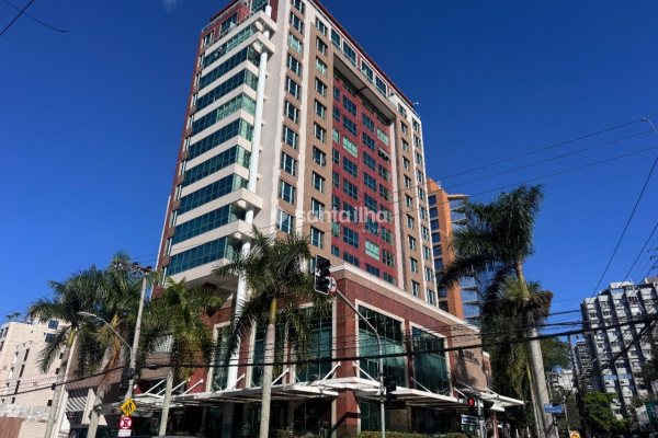 Sala/Conjunto à venda com 37m², 1 vaga no bairro Centro em Florianópolis