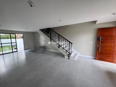 Casa à venda com 118m², 3 quartos, 1 suíte, 2 vagas no bairro Campeche em Florianópolis - Foto 2