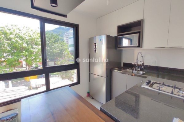 Studio à venda com 31m², 1 quarto, 1 vaga no bairro Trindade em Florianópolis