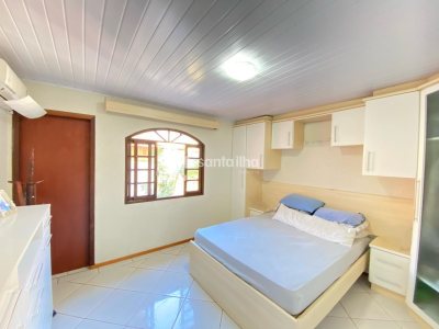 Casa à venda com 110m², 3 quartos, 1 suíte, 2 vagas no bairro Rio Tavares em Florianópolis - Foto 11