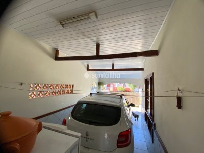 Casa à venda com 110m², 3 quartos, 1 suíte, 2 vagas no bairro Rio Tavares em Florianópolis - Foto 21