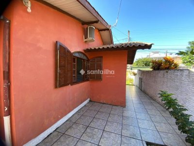 Casa à venda com 110m², 3 quartos, 1 suíte, 2 vagas no bairro Rio Tavares em Florianópolis - Foto 17