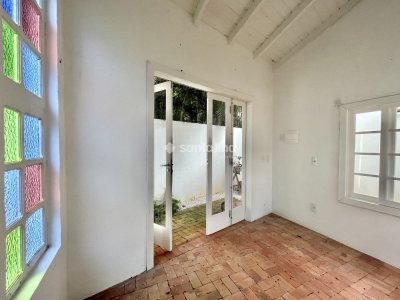 Casa à venda com 180m², 3 quartos, 3 suítes, 2 vagas no bairro Campeche em Florianópolis - Foto 46