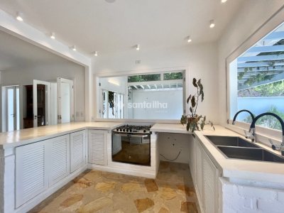 Casa à venda com 180m², 3 quartos, 3 suítes, 2 vagas no bairro Campeche em Florianópolis - Foto 18