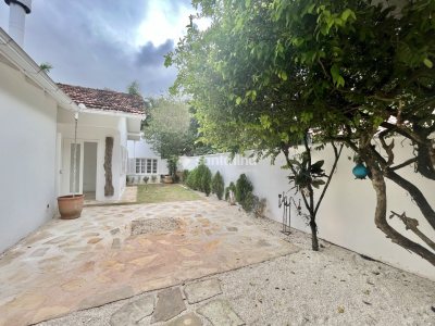 Casa à venda com 180m², 3 quartos, 3 suítes, 2 vagas no bairro Campeche em Florianópolis - Foto 39