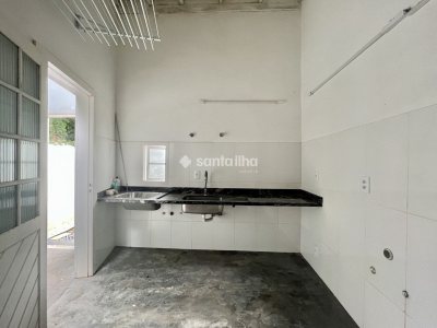 Casa à venda com 180m², 3 quartos, 3 suítes, 2 vagas no bairro Campeche em Florianópolis - Foto 50