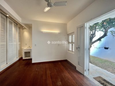 Casa à venda com 180m², 3 quartos, 3 suítes, 2 vagas no bairro Campeche em Florianópolis - Foto 44