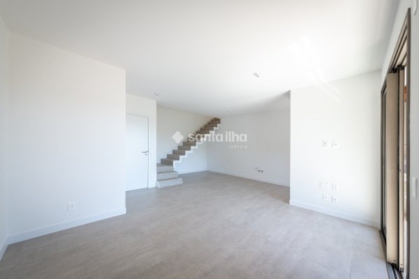 Apartamento à venda com 102m², 2 quartos, 2 suítes, 1 vaga no bairro João Paulo em Florianópolis