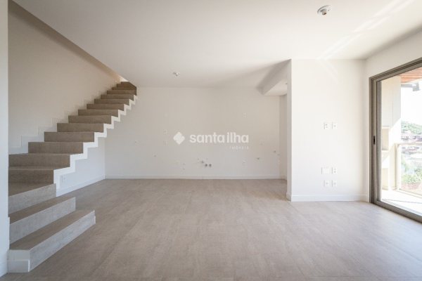 Apartamento à venda com 102m², 2 quartos, 2 suítes, 1 vaga no bairro João Paulo em Florianópolis