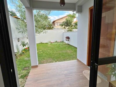 Casa à venda com 131m², 3 quartos, 1 suíte, 2 vagas no bairro Campeche em Florianópolis - Foto 23