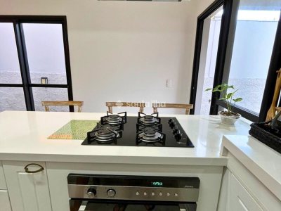 Casa à venda com 131m², 3 quartos, 1 suíte, 2 vagas no bairro Campeche em Florianópolis - Foto 5