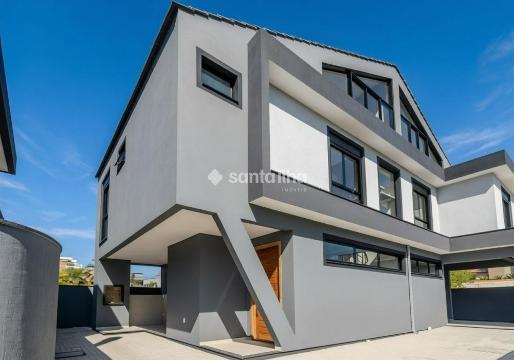 Casa à venda com 200m², 3 quartos, 1 suíte, 1 vaga no bairro Açores em Florianópolis - Foto 1