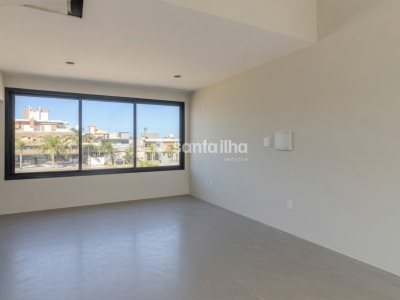 Casa à venda com 200m², 3 quartos, 1 suíte, 1 vaga no bairro Açores em Florianópolis - Foto 9
