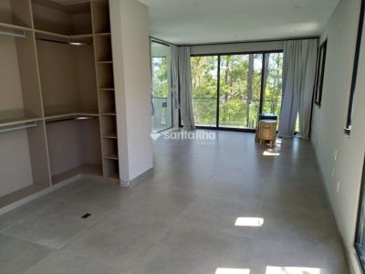 Casa em Condomínio para alugar com 320m², 3 quartos, 2 suítes, 4 vagas no bairro Campeche em Florianópolis - Foto 21