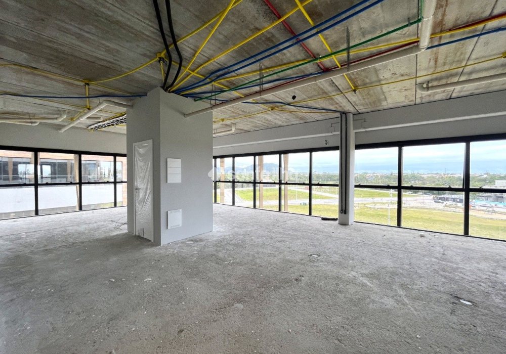 Sala/Conjunto para alugar com 130m², 1 vaga no bairro Campeche em Florianópolis - Foto 1