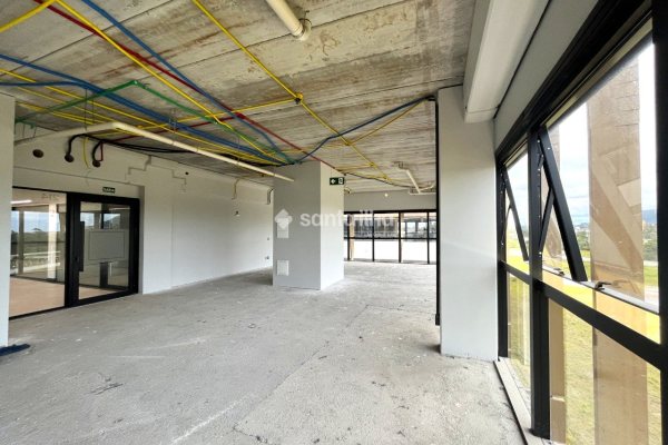Sala/Conjunto para alugar com 130m², 1 vaga no bairro Campeche em Florianópolis